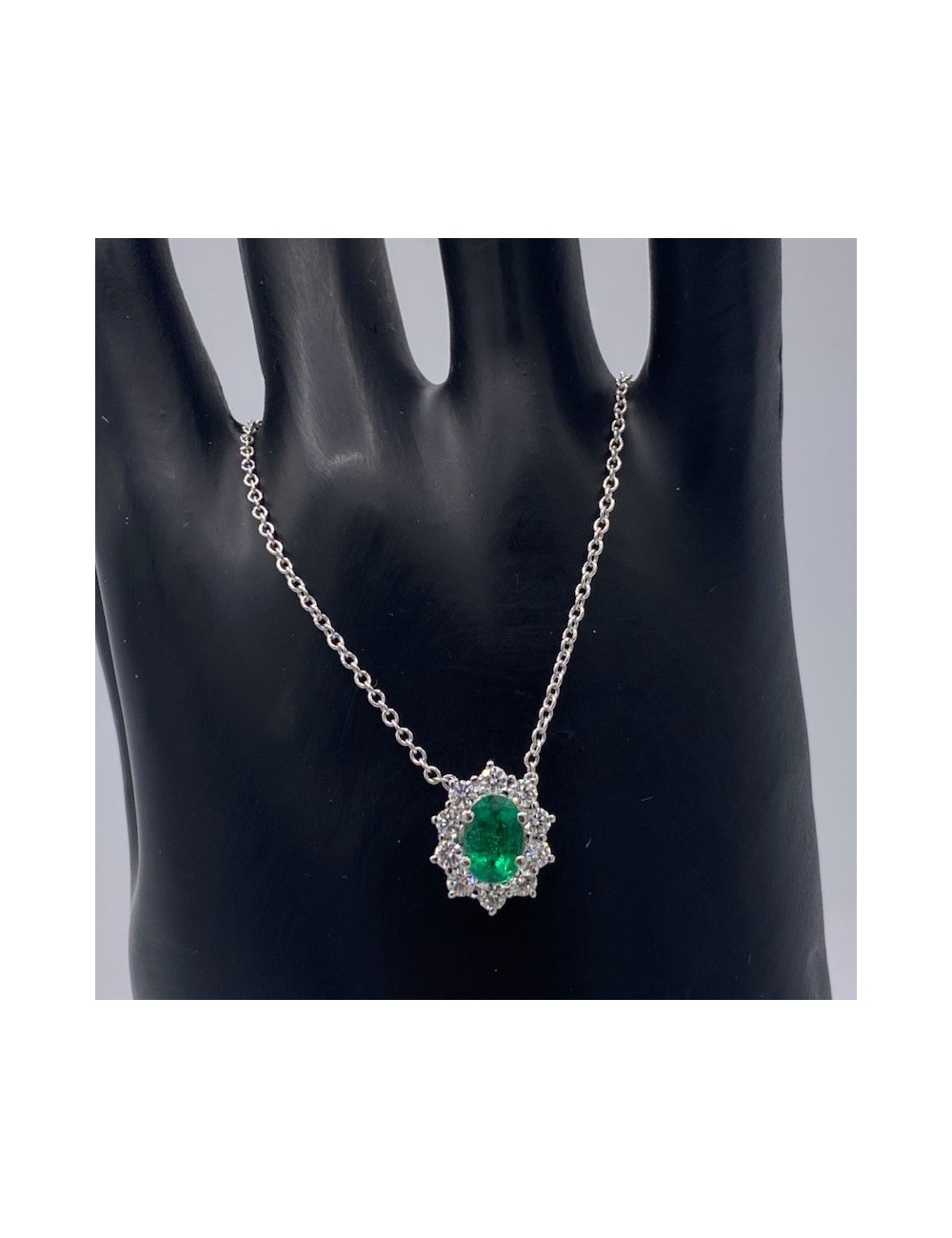 Girocollino in oro bianco,Smeraldo e Brillanti