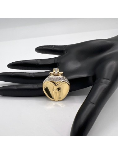 Ciondolo con Cristo in oro...