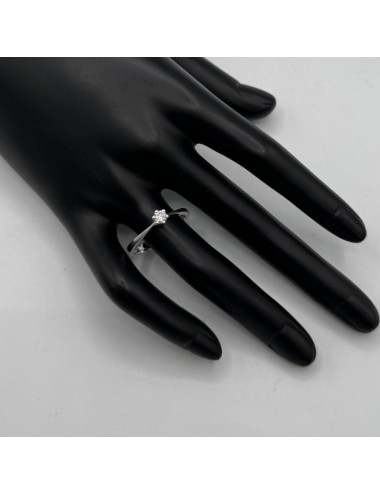 Anello Solitario con un...