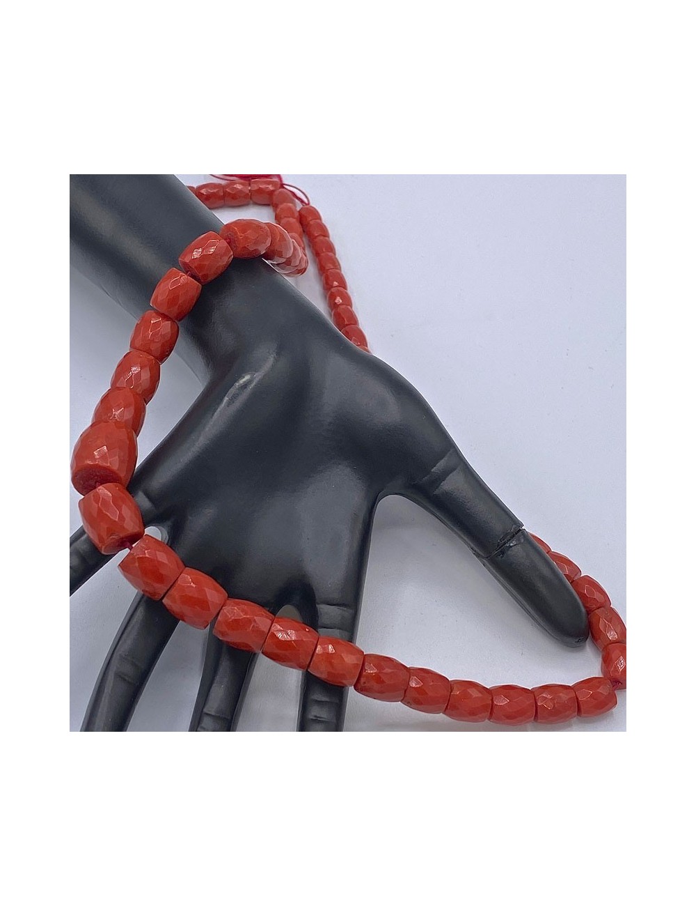 collana vintage in corallo rosso sfaccettato